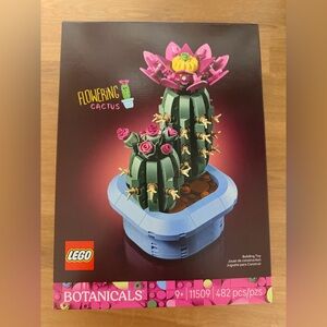 LEGO Botanical Collection Flowering Cactus Set – 9+ (1,150 Pieces